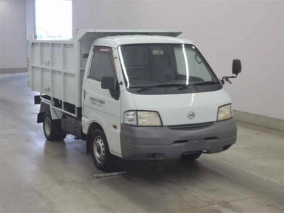 NISSAN VANETTE TRUCK