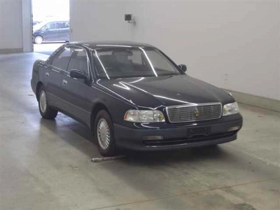TOYOTA CROWN MAJESTA