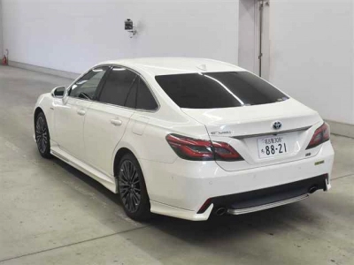 TOYOTA CROWN HYBRID