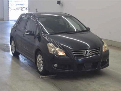 TOYOTA BLADE
