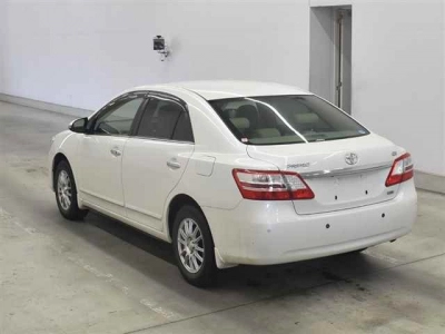 TOYOTA PREMIO