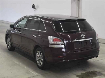 TOYOTA MARK X ZIO