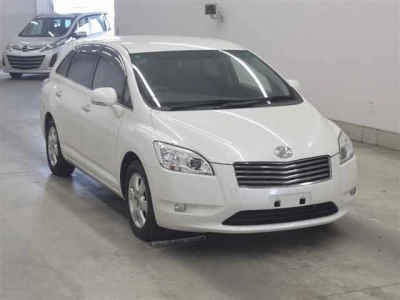 TOYOTA MARK X ZIO