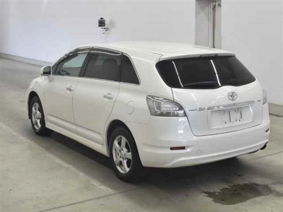 TOYOTA MARK X ZIO