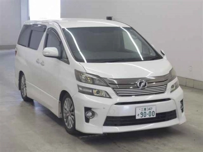 TOYOTA VELLFIRE