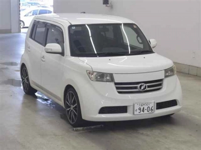 TOYOTA BB
