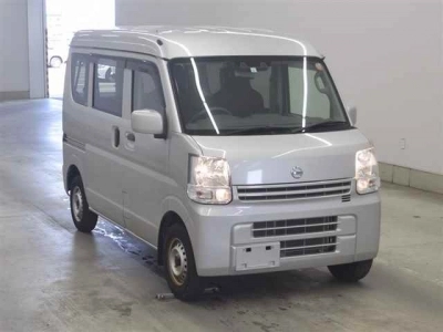 NISSAN CLIPPER VAN