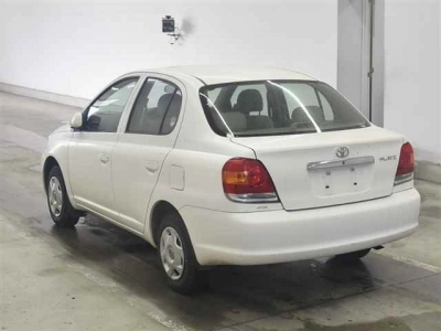 TOYOTA PLATZ