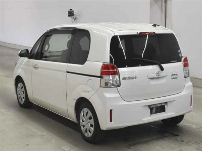 TOYOTA SPADE