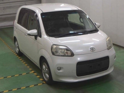 TOYOTA PORTE