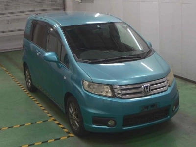 HONDA FREED SPIKE