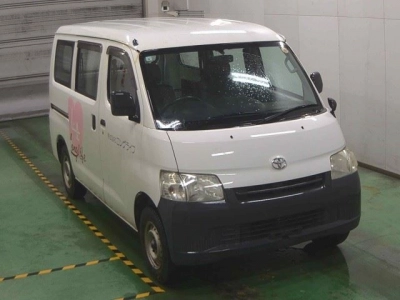TOYOTA LITE ACE VAN