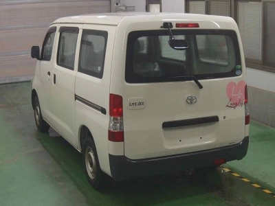 TOYOTA LITE ACE VAN