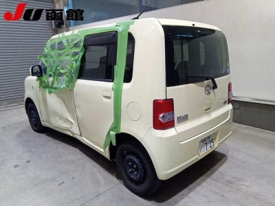 TOYOTA PIXIS SPACE