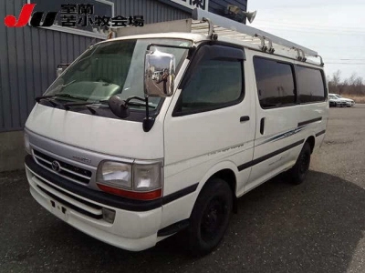 TOYOTA REGIUS VAN