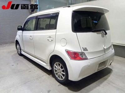 TOYOTA BB
