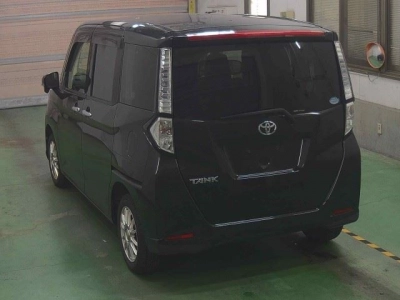 TOYOTA TANK