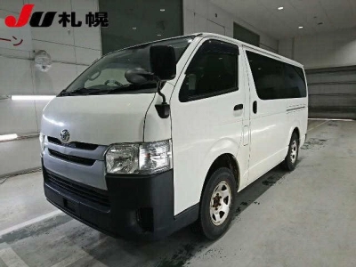 TOYOTA REGIUS VAN