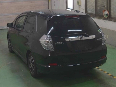 HONDA FIT SHUTTLE