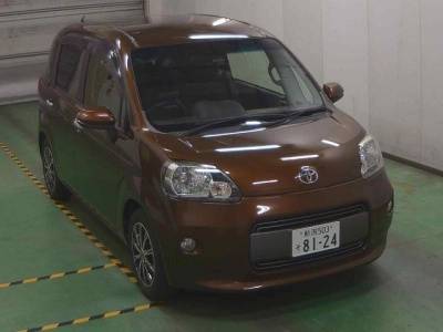 TOYOTA PORTE