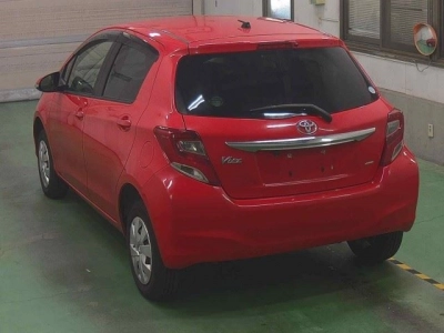 TOYOTA VITZ
