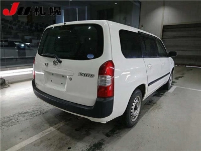 TOYOTA SUCCEED VAN