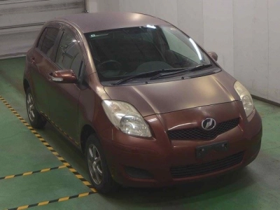 TOYOTA VITZ