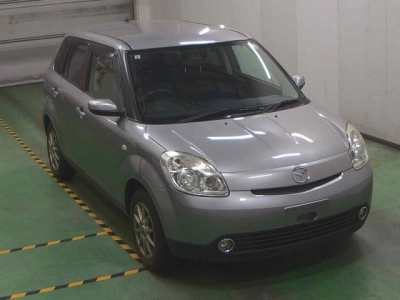 MAZDA VERISA