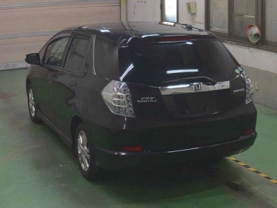 HONDA FIT SHUTTLE