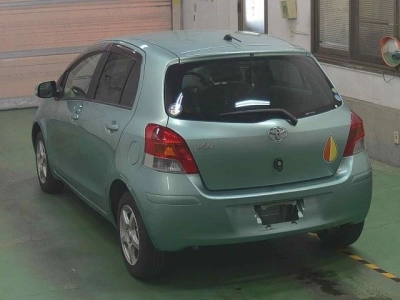 TOYOTA VITZ