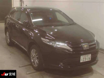 TOYOTA HARRIER