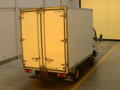 TOYOTA DYNA