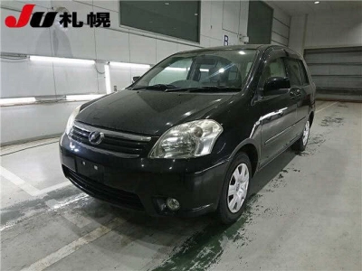 TOYOTA RAUM