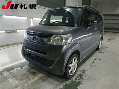 HONDA N-BOX SLASH
