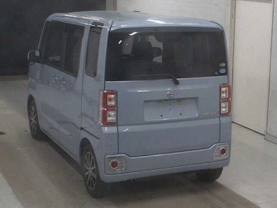 DAIHATSU WAKE