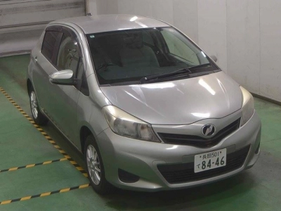 TOYOTA VITZ