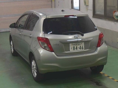 TOYOTA VITZ