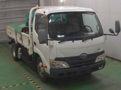 TOYOTA DYNA