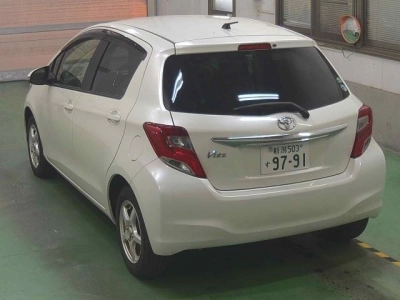 TOYOTA VITZ