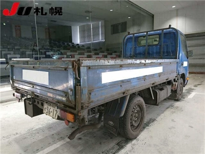 TOYOTA DYNA