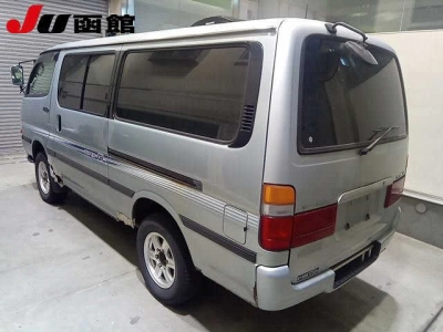 TOYOTA REGIUS VAN