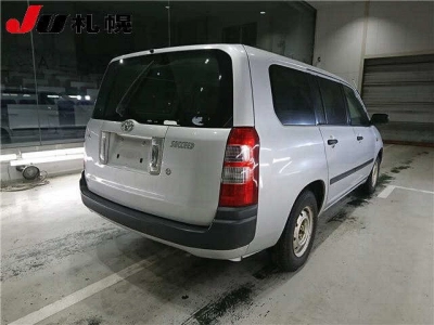 TOYOTA SUCCEED VAN
