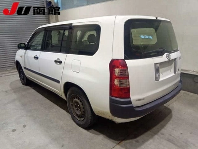 TOYOTA SUCCEED VAN