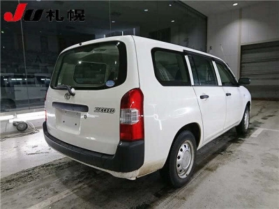 TOYOTA SUCCEED VAN