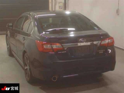 SUBARU LEGACY B4