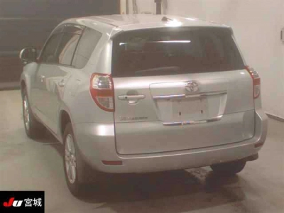 TOYOTA VANGUARD
