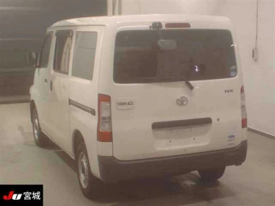 TOYOTA TOWN ACE VAN