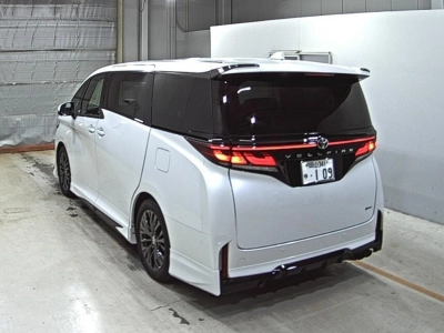 TOYOTA VELLFIRE HYBRID