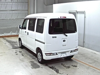 TOYOTA PIXIS VAN