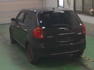 MAZDA VERISA